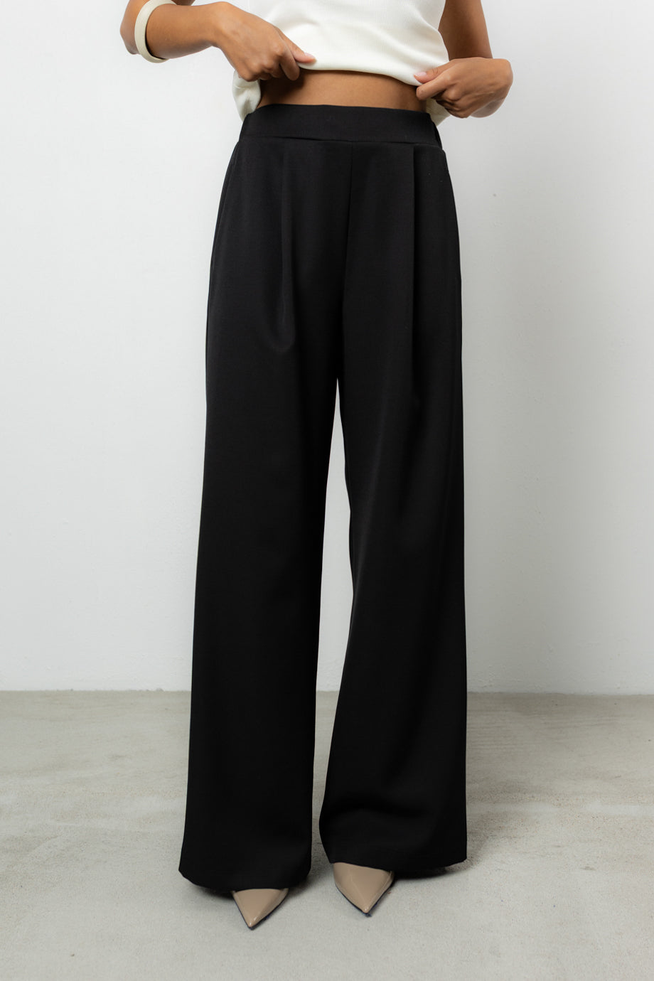 Spodnie Dilas Black Wool Petite