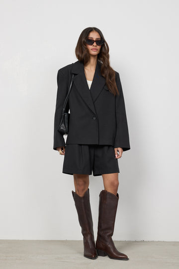 Szorty Valerie Washed Black Petite