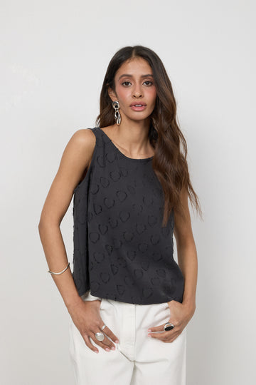Top Ari Washed Black Petite