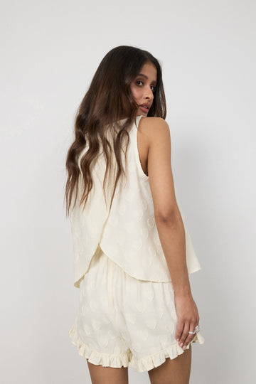 Top Ari Cream Petite