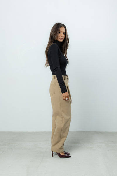 Golf Eden Black Petite