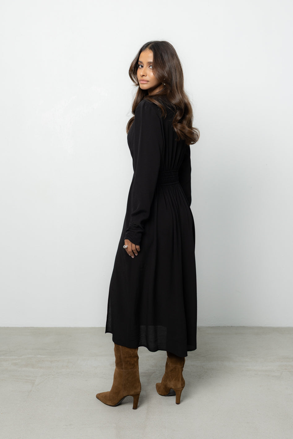 Sukienka Luza Black Petite