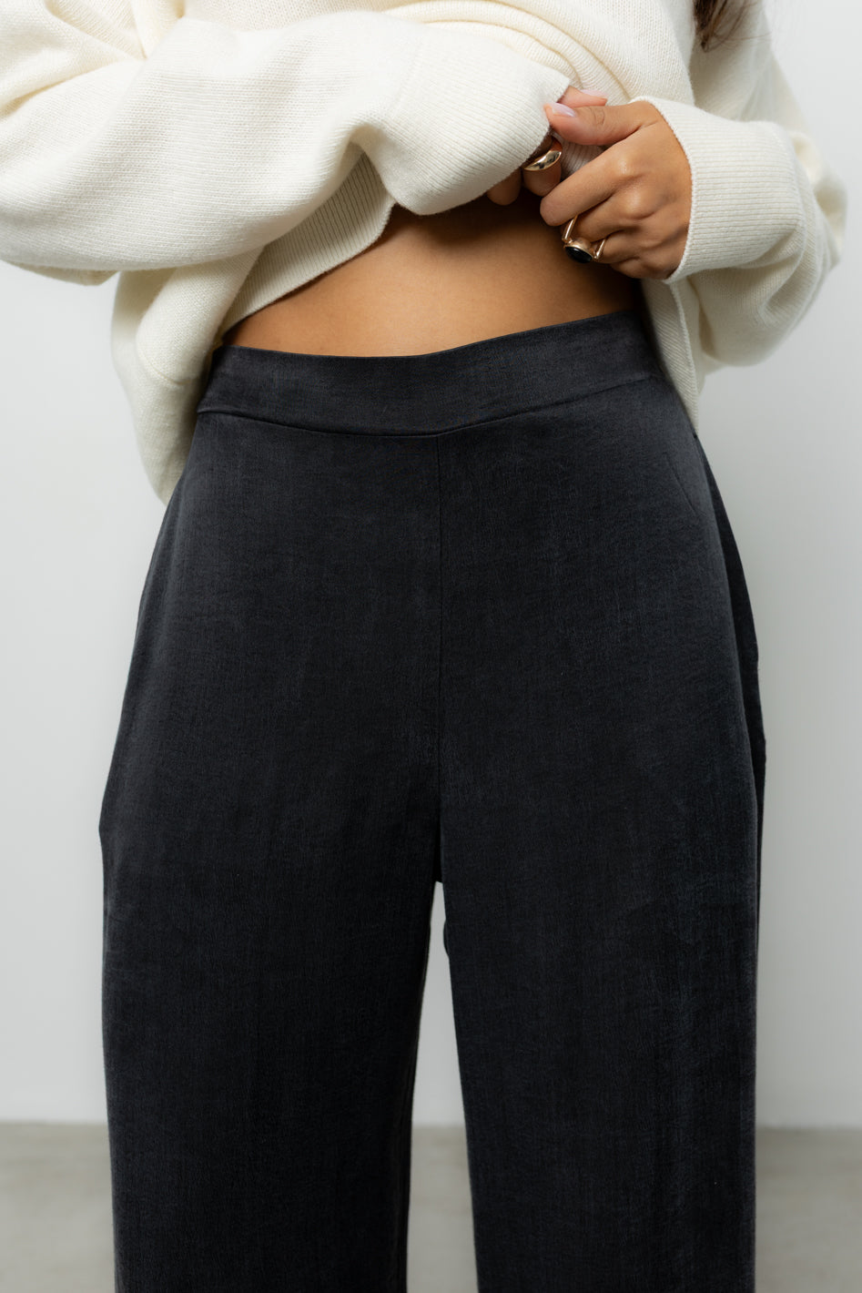 Spodnie Mona Black Petite