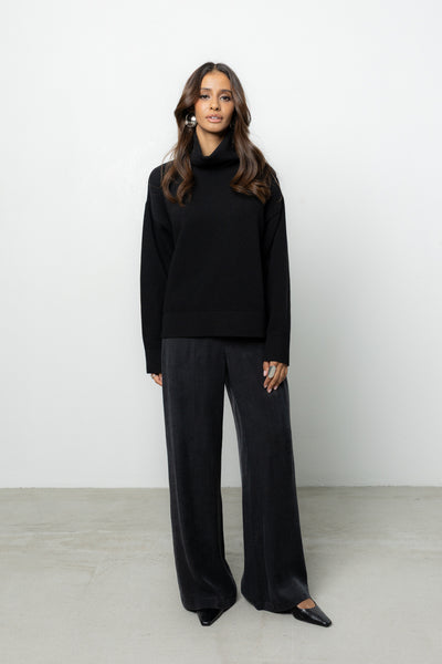 Golf Kori Black Petite