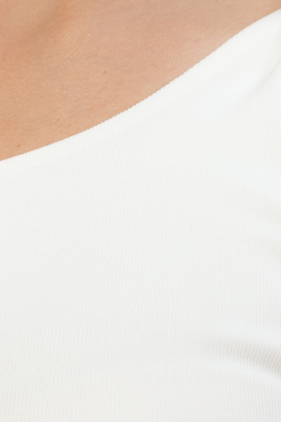 Top Marlo White Petite