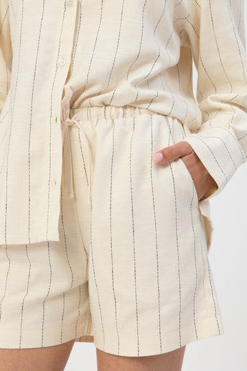 Szorty Fumko Cream Petite