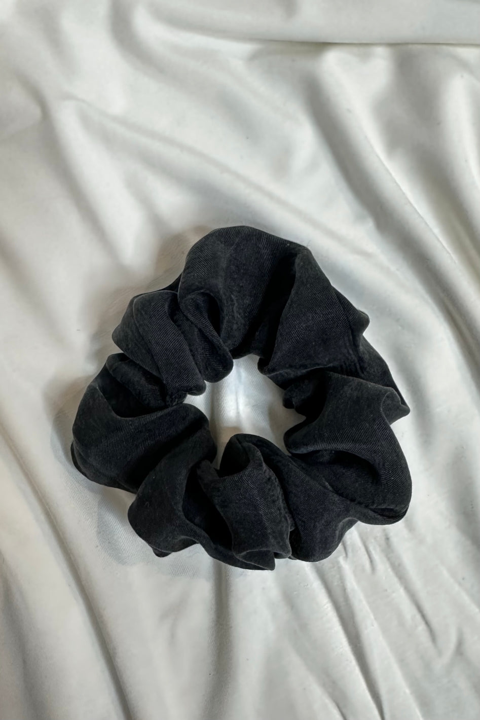 Gumka scrunchie Black Sky